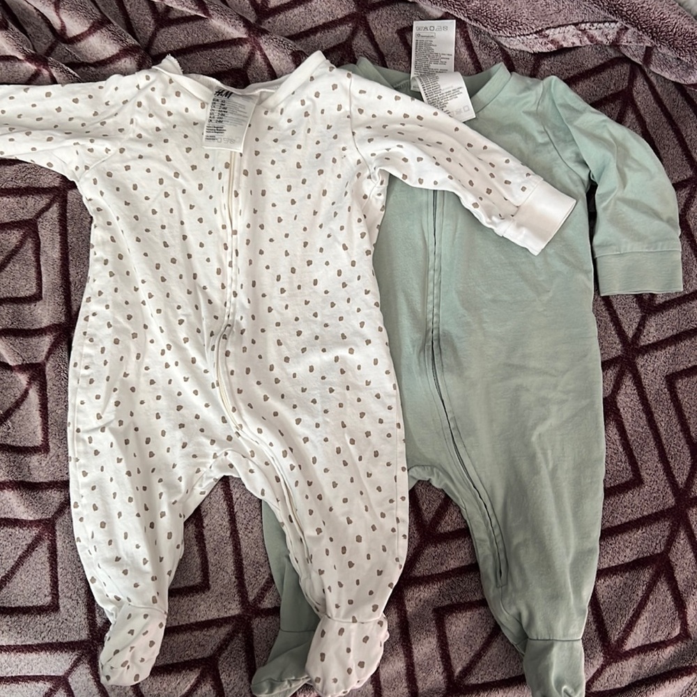 Two H&M footies